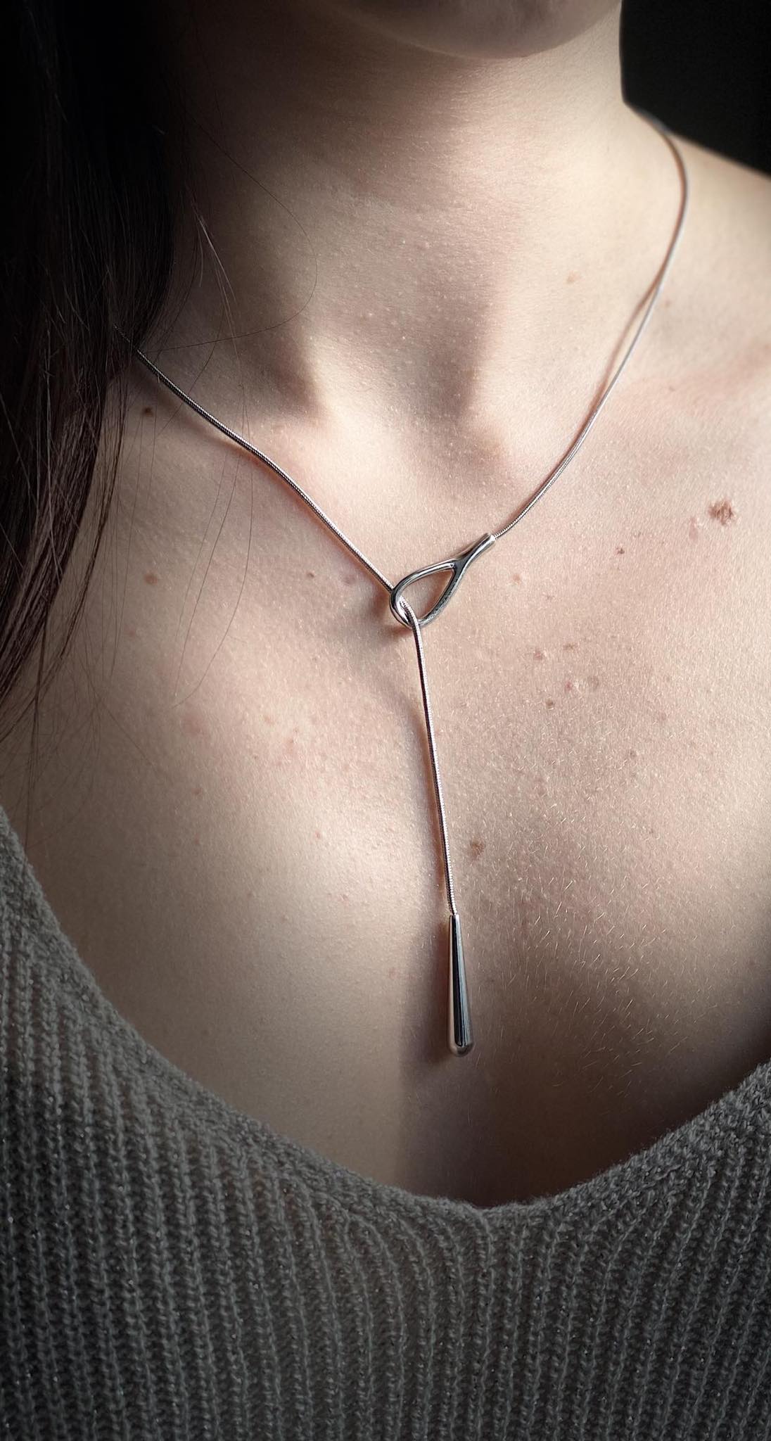 Collier pendant argenté